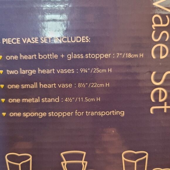 6 Heart Shaped Vase - Picture 3 of 3